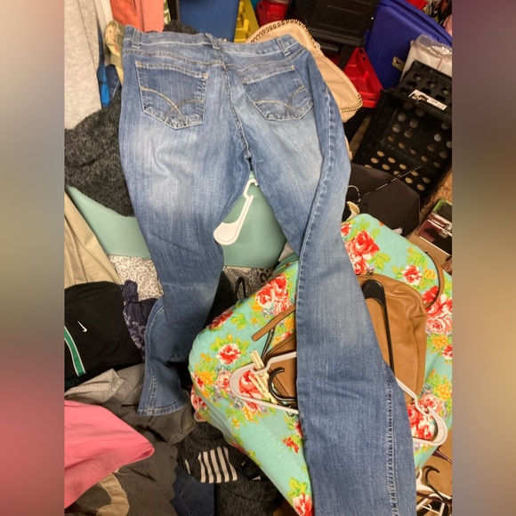 Amazing Tommy Hilfiger Jeans 3$18 - Picture 1 of 4